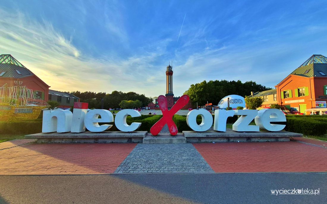 Marzy Ci się wycieczka nad morze? Zwiedź Niechorze! Ponad 10 miejsc wartych zobaczenia