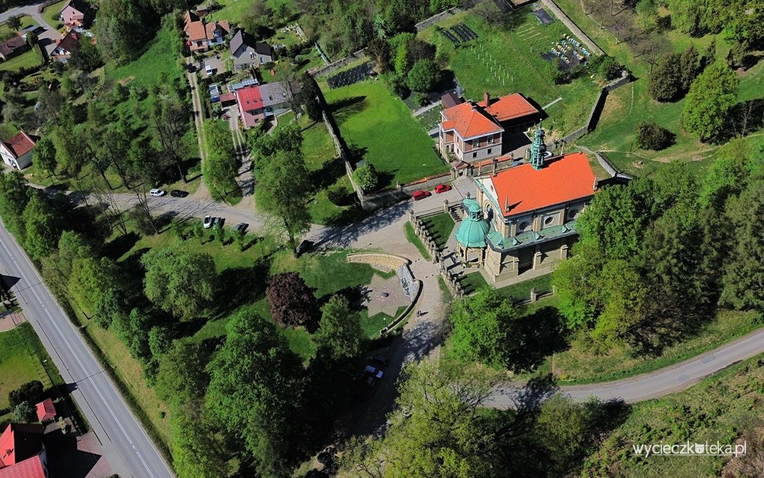 Kościół Wniebowzięcia Najświętszej Maryi Panny w Brodach. Najładniejsza świątynia Kalwarii Zebrzydowskiej