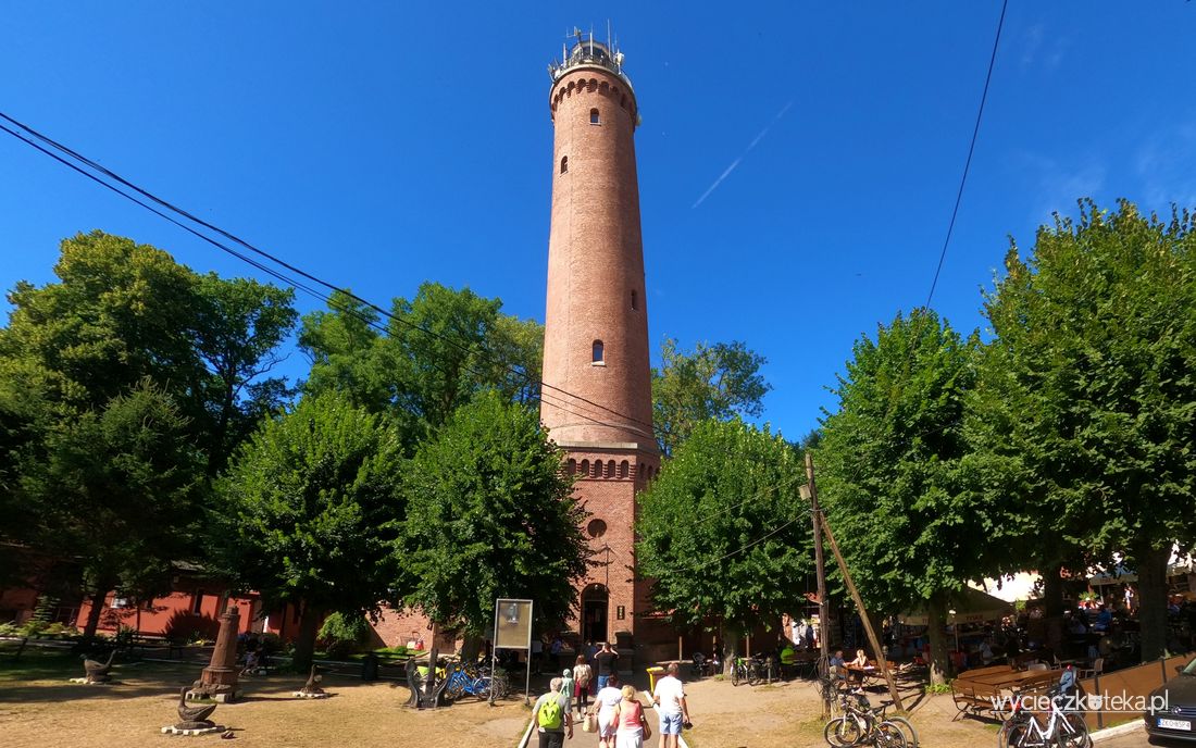 Latarnia morska w Gąskach. Piękna panorama na Morze Bałtyckie